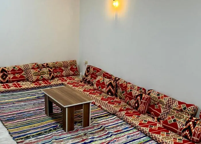 Authentic Cozy Near The شاليه رأس سدر