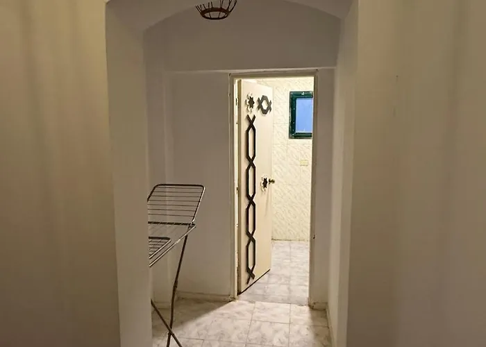 Authentic Cozy Near The شاليه *