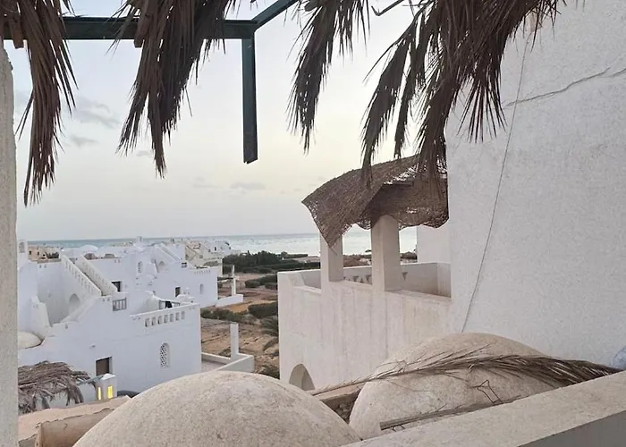 Authentic Cozy Near The رأس سدر