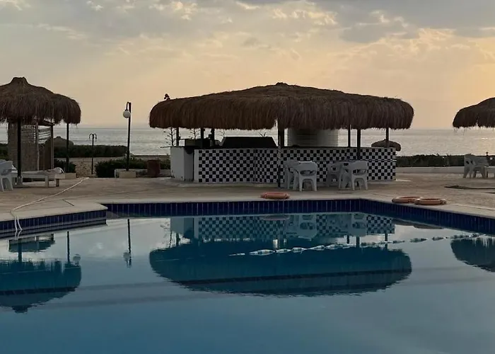 شاليه Authentic Cozy Near The *